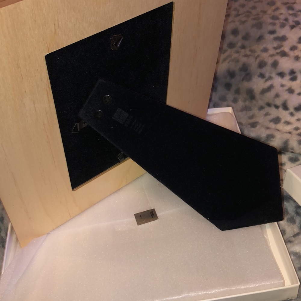 Contemporary Photo Frame - Picture 5 of 11